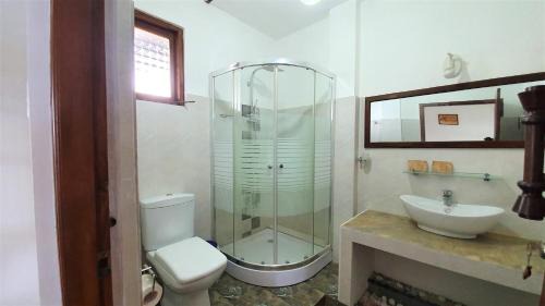 Wadduwa Hotel | Discover Dhammika Magic Palace: Oceanfront Oasis with Pool