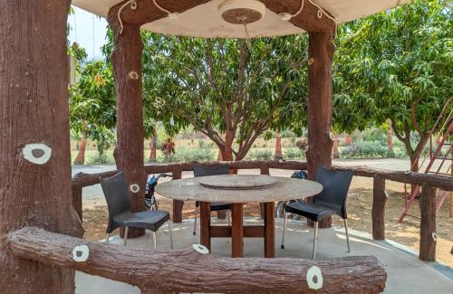 Jambughoda Resort | Dhanlakshmi Orchard Resort