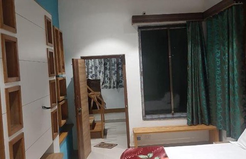 Mount Abu House | Inviting Dharmaji Farmhouse: Pet & Child Friendly Retreat