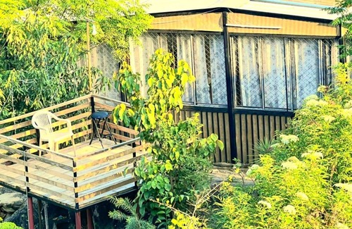 Mount Abu House | Inviting Dharmaji Farmhouse: Pet & Child Friendly Retreat