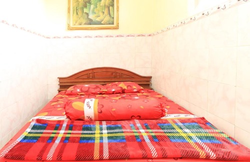 Bungurasih House | Discover Dharmawati Homestay: Family-Friendly Comfort
