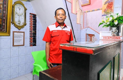 Bungurasih House | Discover Dharmawati Homestay: Family-Friendly Comfort