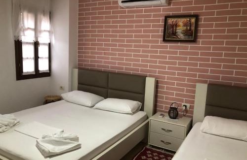 Berat House | Discover Dhimitri's Guest House: Pet-Friendly Retreat