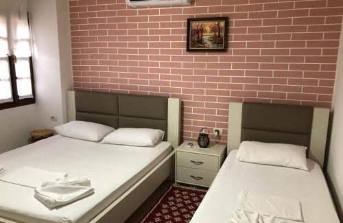 Berat House | Discover Dhimitri's Guest House: Pet-Friendly Retreat