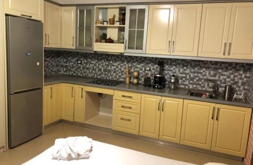 Berat House | Discover Dhimitri's Guest House: Pet-Friendly Retreat
