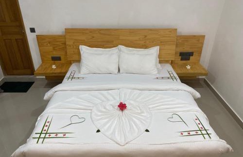 Rinbudhoo House | Guest Rated 10/10: Dhonveli Inn with Ocean Views & Hot Tub