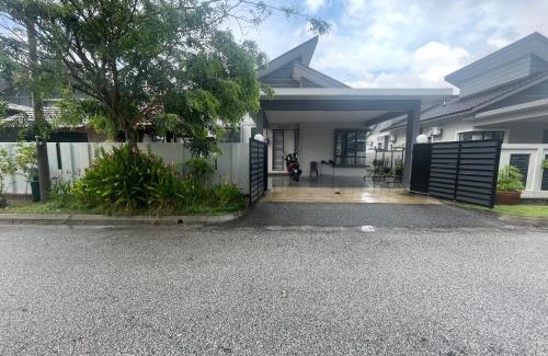 Krubong House | Cozy Dhuha Homestay: Child-Friendly with 8.9/10 Rating