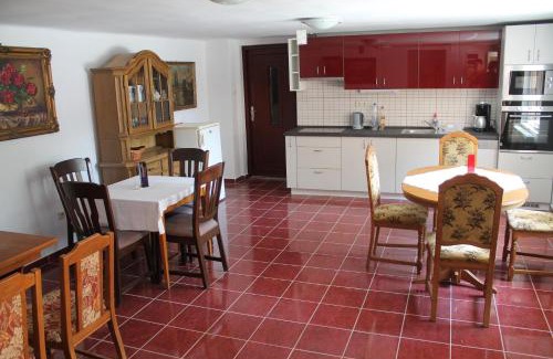 Bukkszek House | Top-Rated Oceanfront Diófa Vendégház with Pet-Friendly Amenities