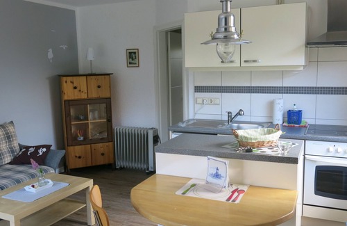 Insel Poel House | Prime Location on Timmendorf's Beach with Ocean View Rooms