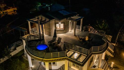 Liapades Apartment | Experience Di La Suite: Guest Rated 9.3 with Hot Tub