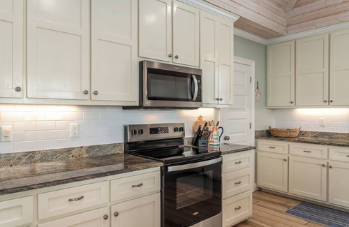 Dauphin Island House | Exciting New Hotel Opening on August 3rd - Book Now!