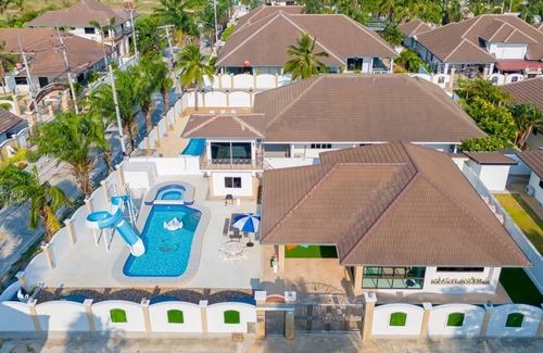 Bo Fai Villa | Discover Di Pooolvilla Huahin: Beachside Retreat Awaits