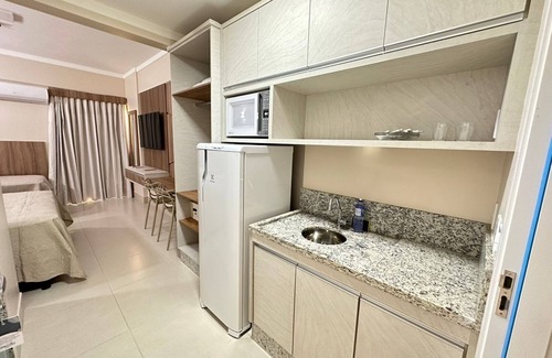 Prive das Caldas Apartment | Top-Rated Di Roma Spazzio with Pool & Ocean View