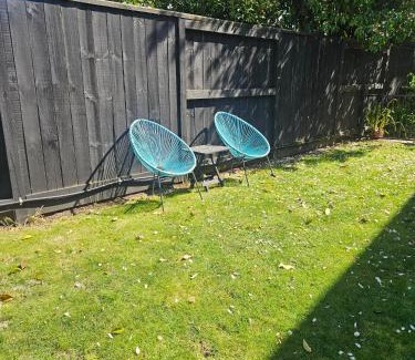 Matamata Apartment | Cozy Retreat at Di's B&B with Delicious Breakfast Included