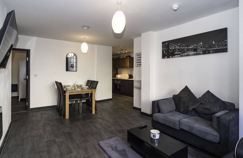 Royal Tunbridge Wells Apartment | Di's Residence - ground floor apartment