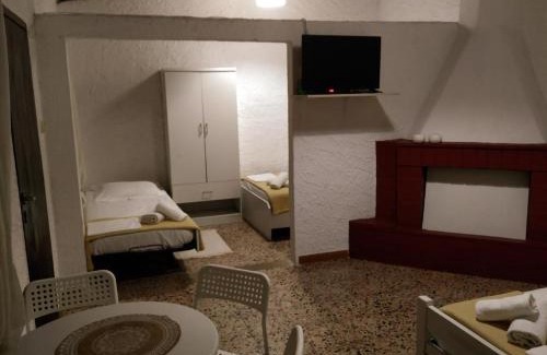 Limnionas Apartment | Family-Friendly Retreat at Dialiskari #2 - Rated 9.4/10