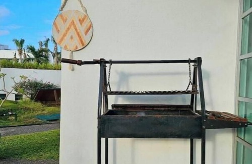 Granjas del Marques Villa | Diamante with deck and barbecue