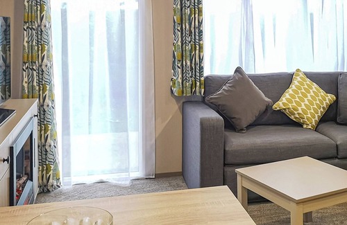 Wigton House | Stunning Platinum 2 Bedroom Caravan with Pool & Ocean View