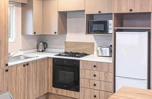 Wigton House | Stunning Platinum 2 Bedroom Caravan with Pool & Ocean View