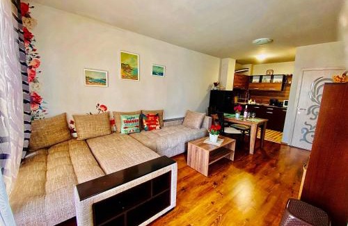 Sarafovo Apartment | Relax at Diamond Apartment №1 with Ocean and Pool Views