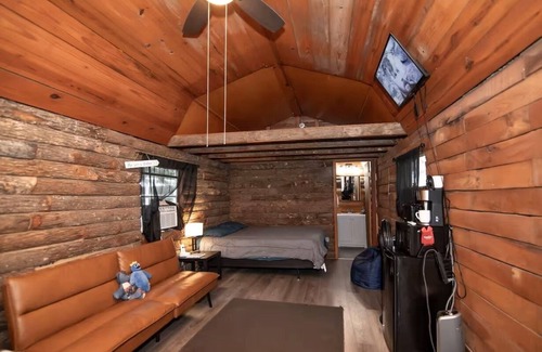 Mc Caskill Resort | Unique Diamond Glamping - Family-Friendly Specialty Cabin