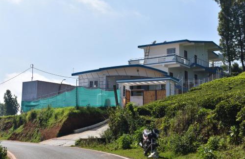 Ooty Hotel | Diamond Hill View: Family-Friendly Stay with Top Ratings