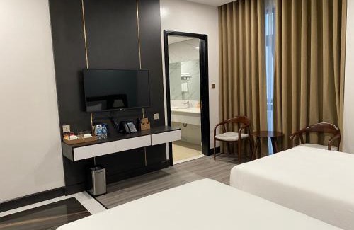Van Don Hotel | Discover Diamond Hotel Vân Đồn with Ocean Views & Pool
