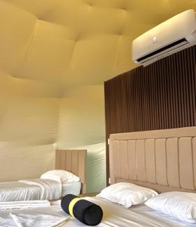 Wadi Rum Cabin | Discover Shining Star Camp Wadi Rum: Pet-Friendly Retreat
