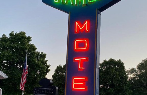 Abilene Hotel | Pet-Friendly Diamond Motel in Abilene: Family-Focused Comfort
