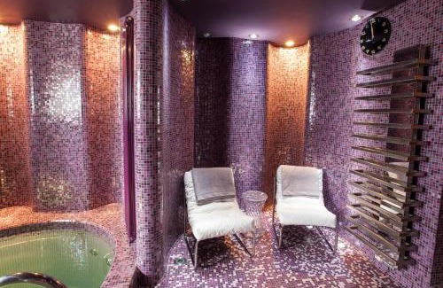 Grunwald Apartment | Exclusive Diamond Apartment with Private Pool in Poznań