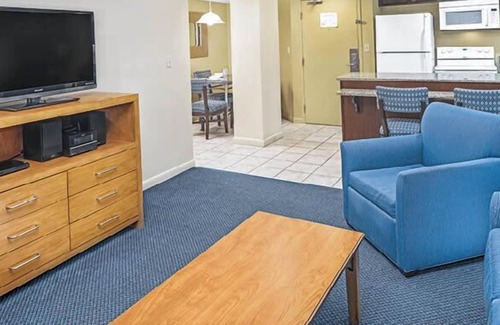 Daytona Beach Villa | Diamond Resorts Daytona Beach Regency - Studio - Efficiency (Lock-Off)