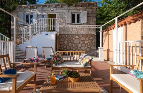Lozica House | Diamond Sea - Family-Friendly Retreat with Ocean Terrace