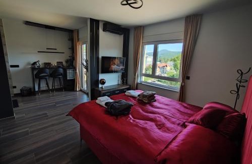 Kiseljak Apartment | Top-Rated Diamond Stan na Dan with Hot Tub & Family Comfort