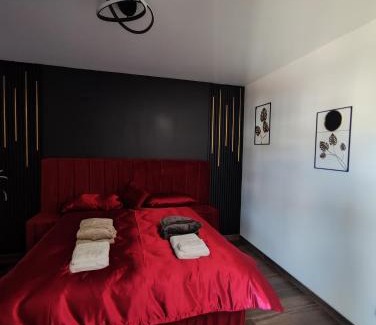 Kiseljak Apartment | Top-Rated Diamond Stan na Dan with Hot Tub & Family Comfort