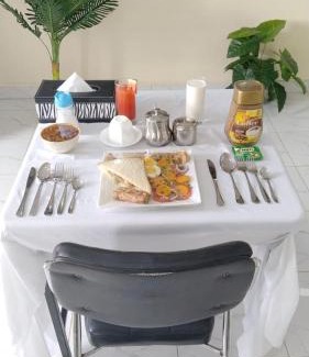 Kisumu Hotel | Budget-Friendly Diamond Stepper Hotel with Pet Amenities
