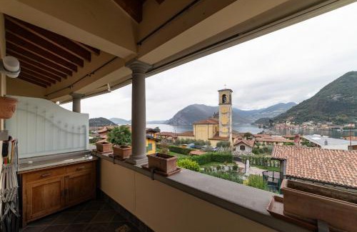 Sulzano Apartment | Diamond Suite: Oceanfront Retreat with Pool & Breakfast