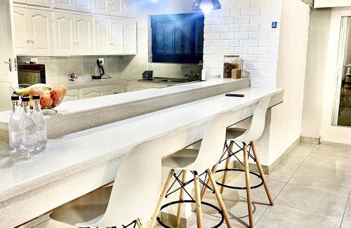 Winterstrand House | Child-Friendly Diamond View Guesthouse for Your Getaway