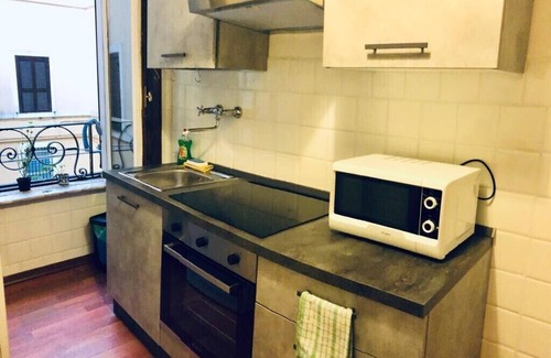 Rione XVI Ludovisi Apartment | Cozy Diana Mini-Apartment Near Rome's Historic Attractions