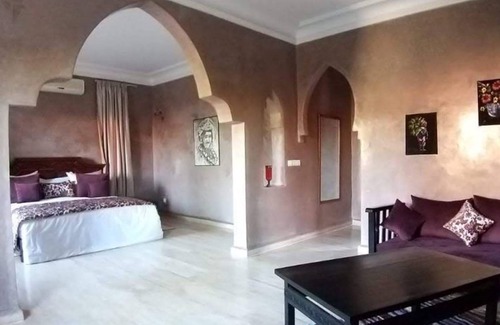 Touama Hotel | Experience Ultimate Comfort at Diar Illi - 10/10 Rated Stay
