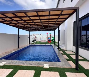 Oman Ski Chalet | Inviting Dibab House: Family and Pet-Friendly Retreat