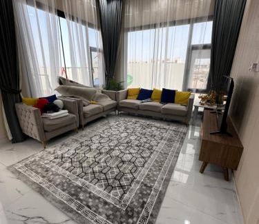 Oman Ski Chalet | Inviting Dibab House: Family and Pet-Friendly Retreat