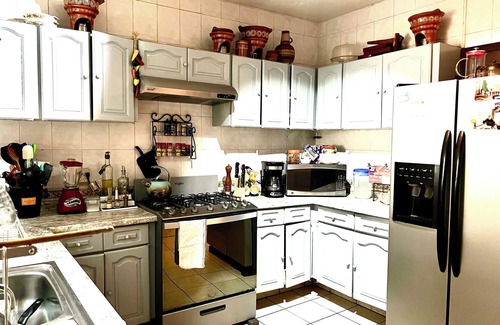 Chapalita House | Delightful Dickinson Guest House near Guadalajara Expo