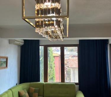 Sandanski Apartment | Pet-Friendly Didi House: 4-Star Retreat with Spa Amenities