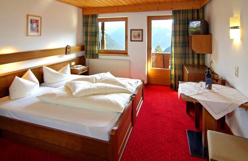 Finkenberg Hotel | Experience Elegance at die Aussicht - Oceanfront Bliss
