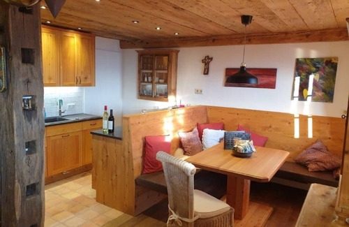 Ferndorf Cabin | Discover Die Mirnockhütte - Family-Friendly Ocean View Chalet
