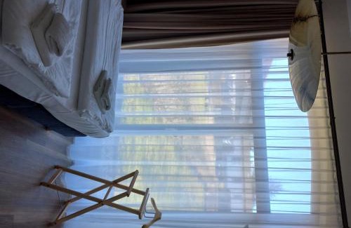 Stolpe Apartment | Discover Die Remise Silbersee: Pet & Child Friendly Retreat