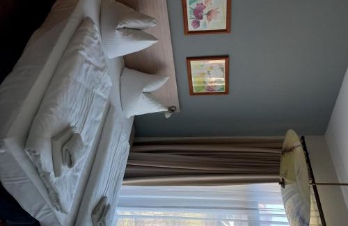 Stolpe Apartment | Discover Die Remise Silbersee: Pet & Child Friendly Retreat