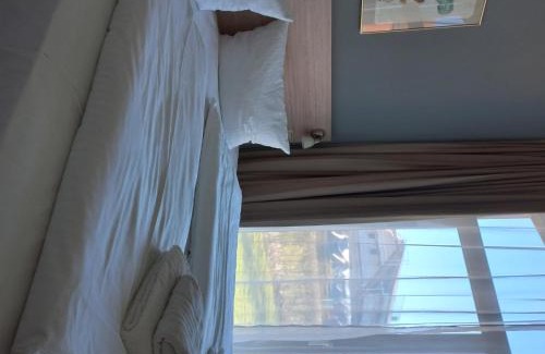 Stolpe Apartment | Discover Die Remise Silbersee: Pet & Child Friendly Retreat