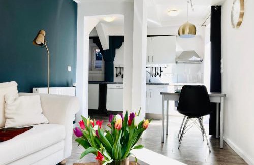 Stade Apartment | Discover Die Stader Ferienwohnung with Beautiful Terrace