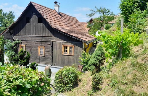 Großklein House | Die Steirakeischn: Pet-Friendly Oceanfront Retreat Awaits